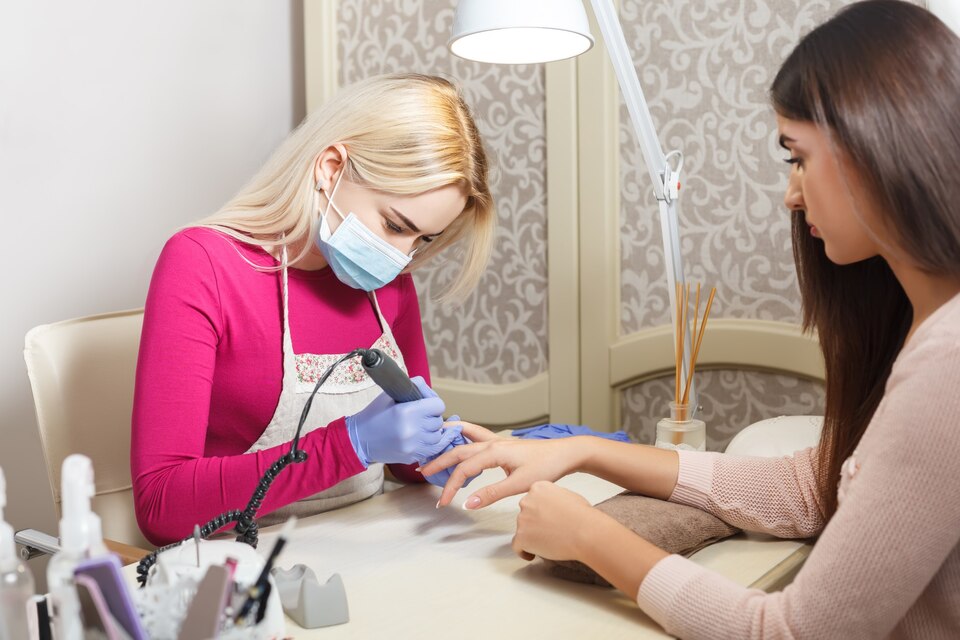 Doğançay Manikürcü